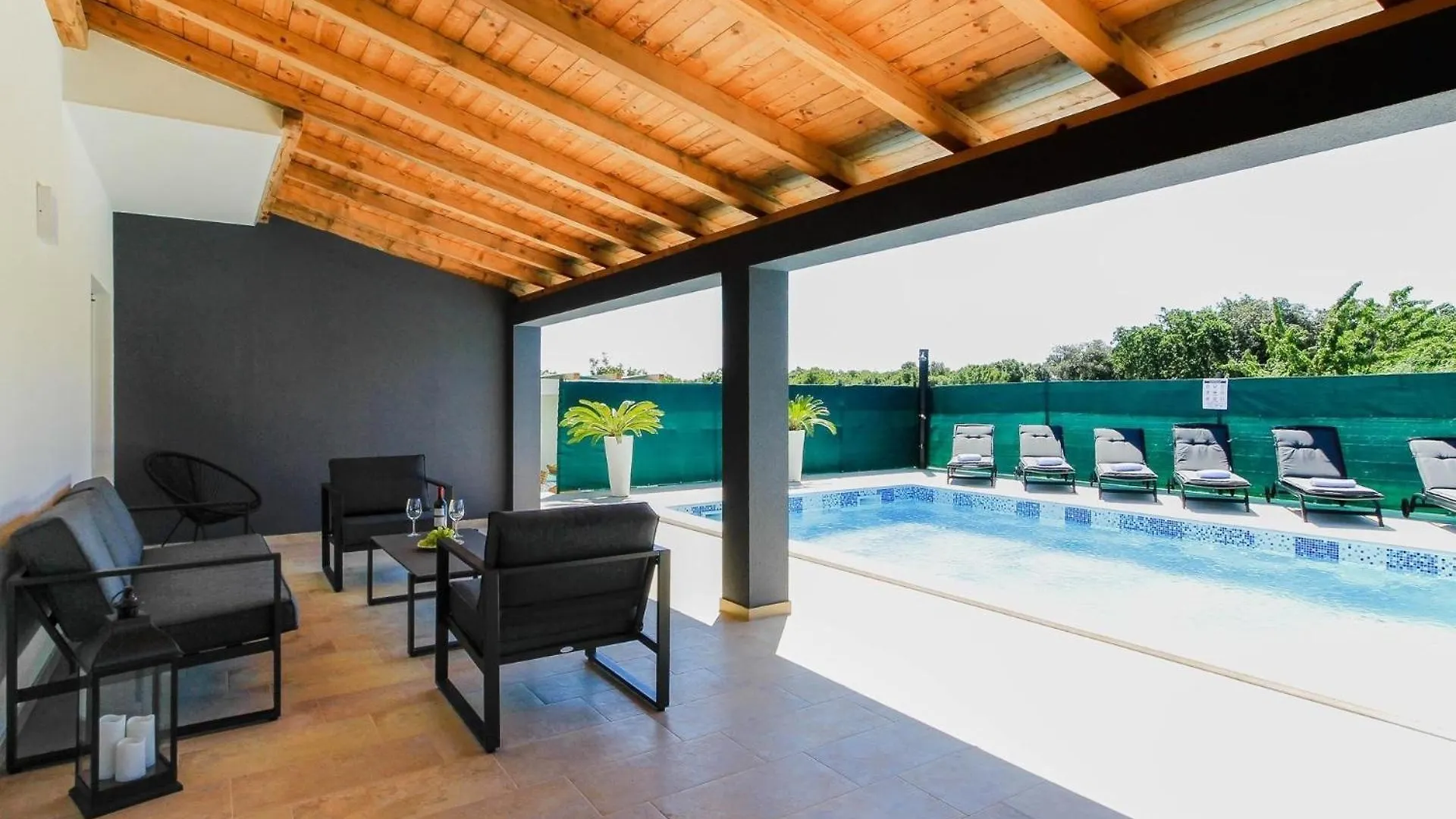 Ferienhaus Mit Privatpool Fuer 8 Personen Ca 160 Qm In Valtura, Istrien Suedkueste Von Istrien Sisan Croatia